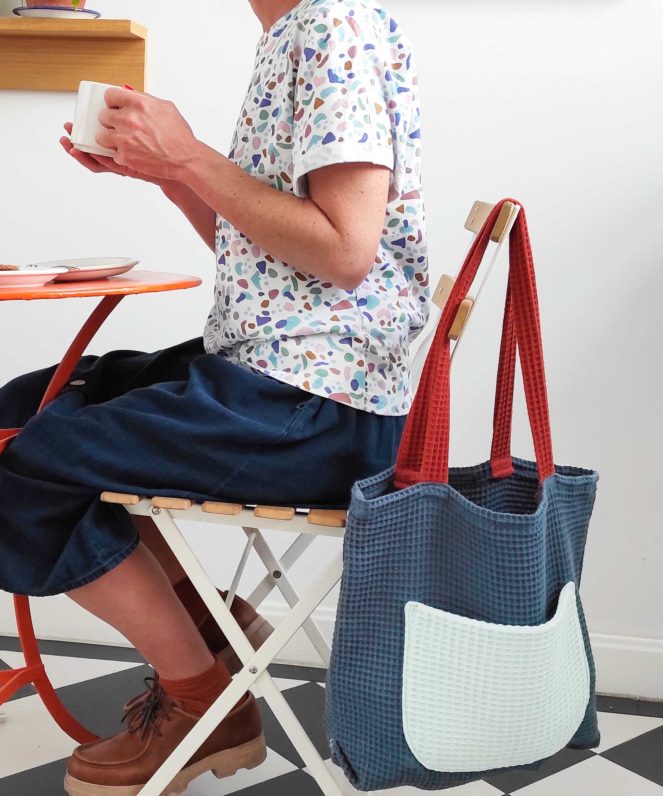 cotton tote bag play in blue